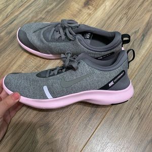 Nike Flex experience 8